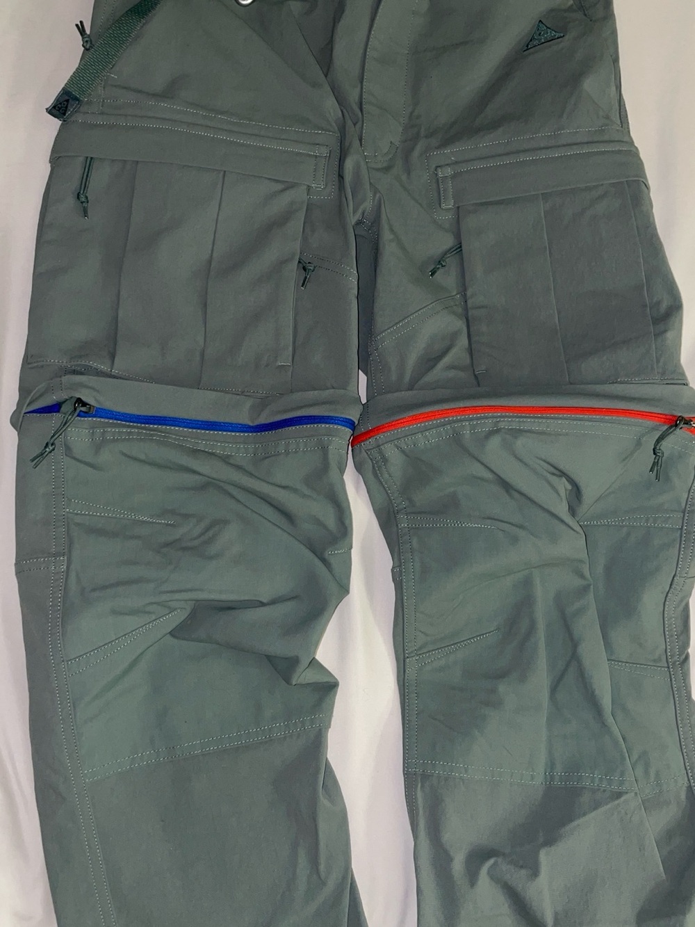 Nike ACG Summit Clay Green Utility Cargo Pants